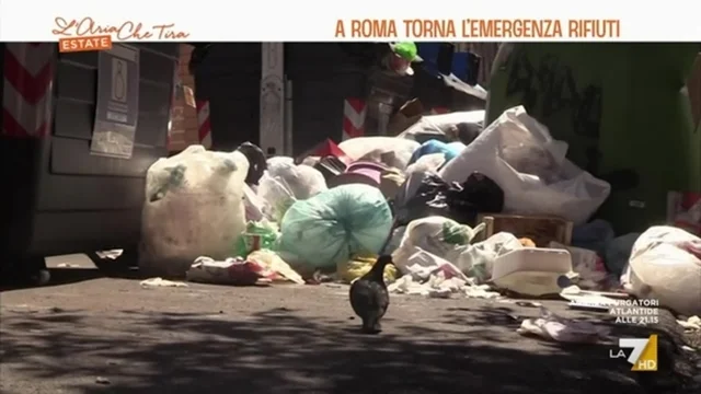 A Roma torna l'emergenza rifiuti