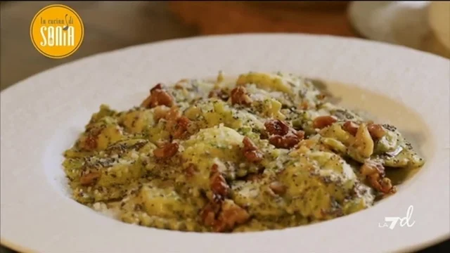 Ravioli alla rucola e pecorino romano