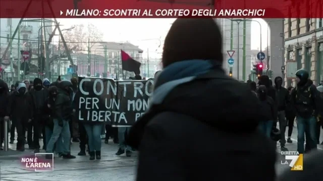 Milano: scontri al corteo degli anarchici