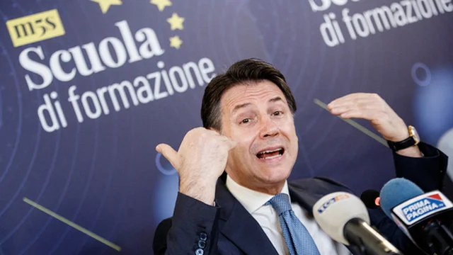 Ucraina, Conte: "Sconfiggere la Russia significa aumento della carneficina e guerra senza limiti, non può essere l'obiettivo"
