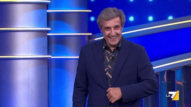 Flavio Insinna a "Ballando con le Stelle"?