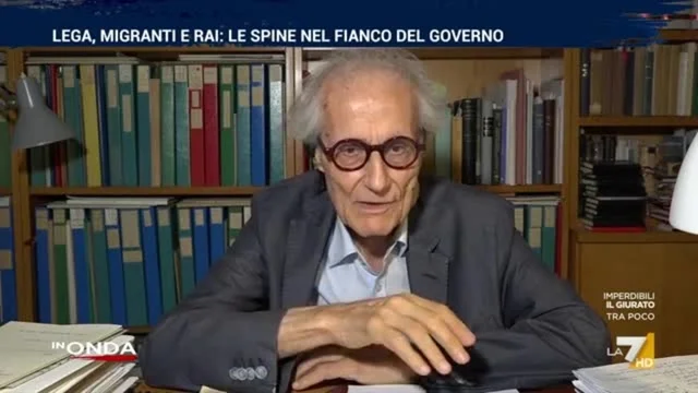Migranti rimandati in Italia, Canfora: “I trafficanti di esseri umani stanno diventando i governi”