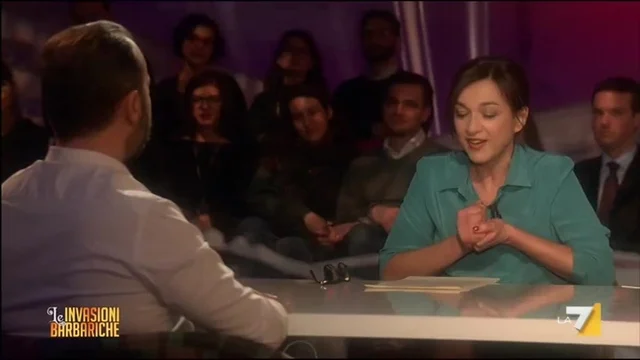 Fabio Volo alle prese con i lavori manuali