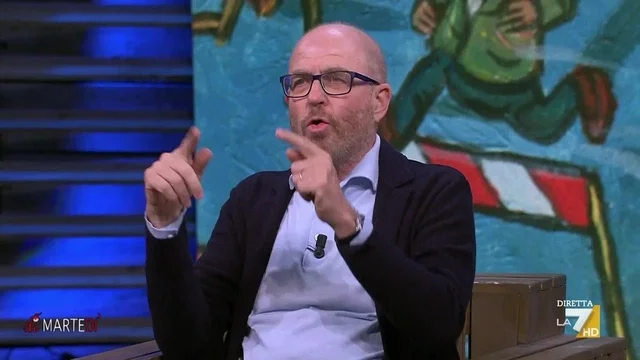 Giuli licenzia lo staff , Gramellini: "Si stanno scannando tra loro, con Meloni che fa da mamma"