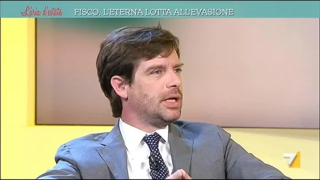 Civati vs Marattin: 'Evasione fiscale? non ha senso abolire equitalia'