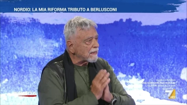 Occhetto critico sul lutto nazionale : "Quando si farà la storia ce ne saranno due, Cavour e Berlusconi"