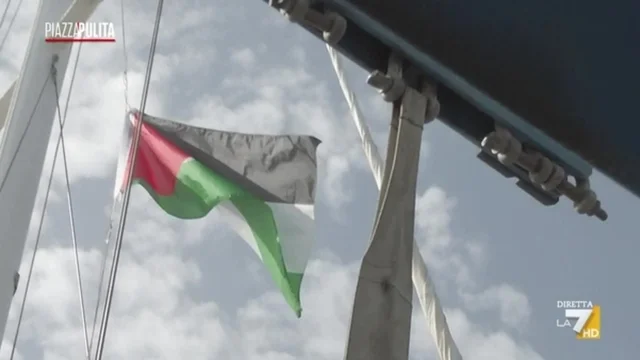 A bordo della Global Sumud Flotilla: da tutto il mondo in mare per Gaza, la missione civile che sfida Israele