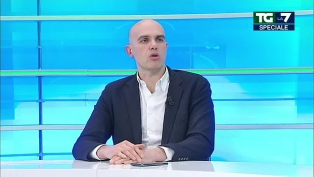 Dario Fabbri sul ruolo degli USA: "Hanno abbandonato l'Ucraina, ma sono il soggetto che più può beneficiare da ciò che sta accadendo"