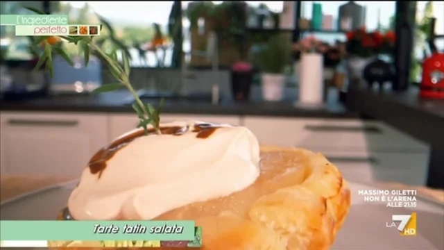 Tarte tatin salata