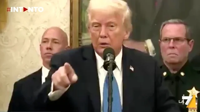 Trump sul cancro di Biden: “Mi sorprende che non sia stato comunicato prima”
