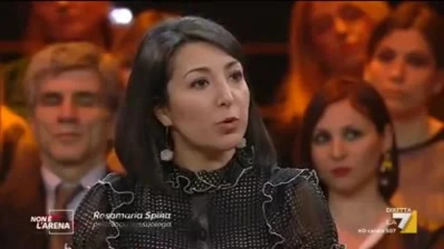 La sessuologa Rosa Maria Spina sui club privé: 'È un gioco erotico all'interno della coppia'