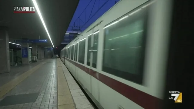 Treno in ritardo? Prossima fermata "Lollobrigida"