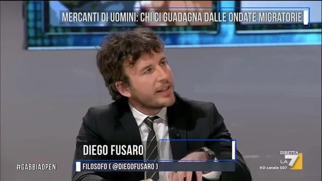 Fusaro: 'Immigrazione? Piuttosto deportazione di massa'