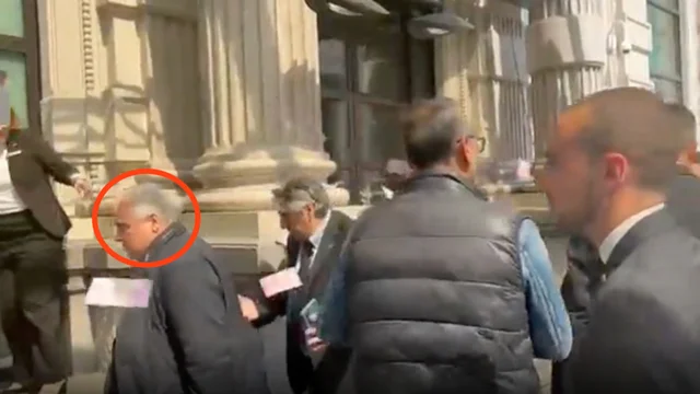 Lancio di banconote false contro Lotito: la protesta dei tifosi della Sampdoria