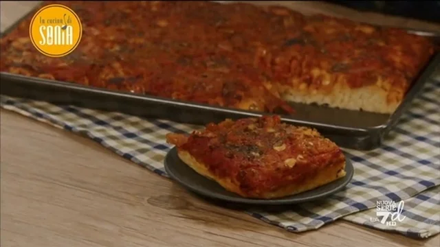 Sfincione palermitano