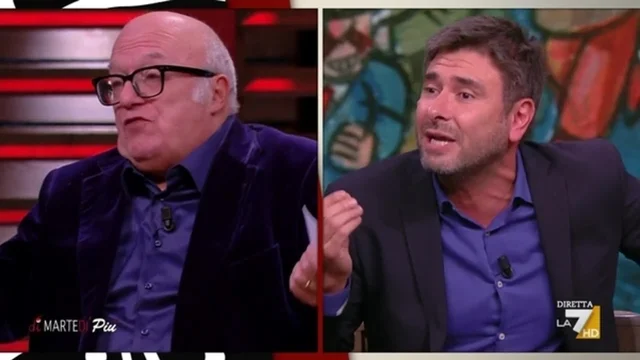 Di Battista contro Storace e Totaro: "Vi scaldate perché vi fa male..."