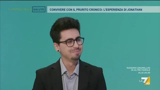Convivere con il prurito cronico: l'esperienza di Jonathan