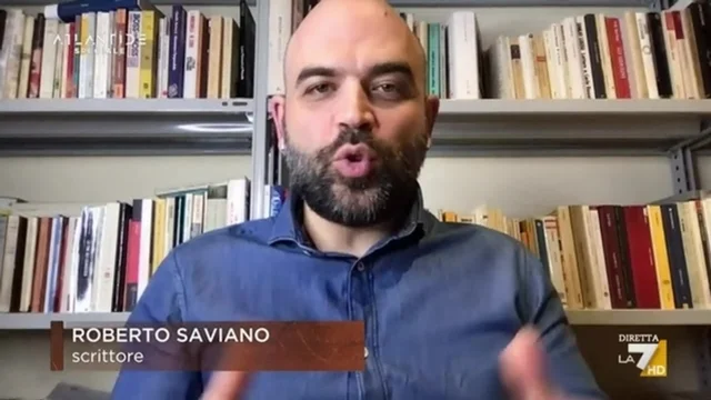 Navalnj, l'intervista a Roberto Saviano: "Una nuova generazione di russi coraggiosi è scesa in piazza"