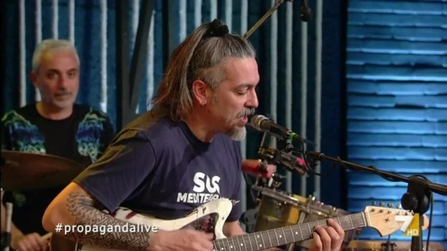 Roberto Angelini e la #propagandaorkestra - 'Shock because' (versione integrale)