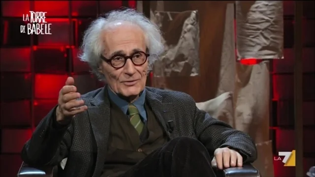 Crisi delle democrazie, Luciano Canfora: “La potenza della ricchezza insidia la potenza del popolo. Il gran problema è quello.”