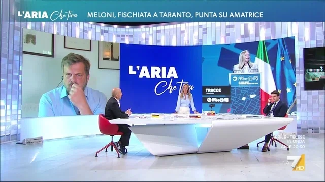 Giorgia Meloni fischiata a Taranto, Pennacchioli: "Manca la politica che risolve i problemi"