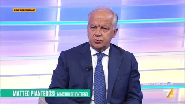 Pro-Pal, il ministro dell'Interno Piantedosi: "Il diritto a manifestare è ampiamente garantito grazie alle Forze di Polizia"