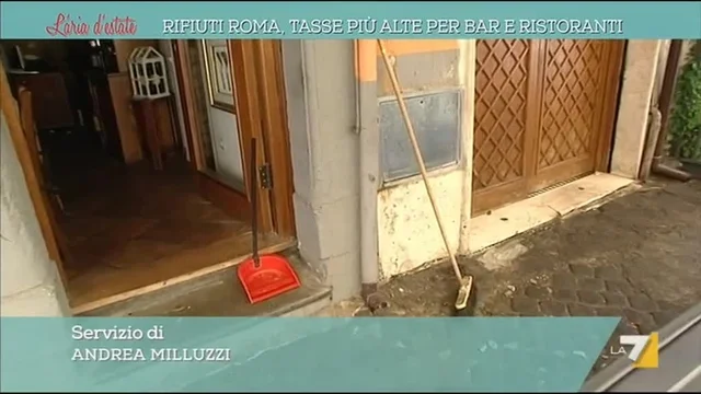 Rifiuti Roma, tasse più alte per bar e ristoranti