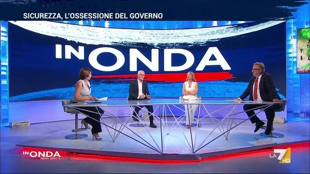 Scontri No Tav, botta e risposta Gabrielli-Preziosi: "La passività crea frustrazione negli agenti", "Non è che si possono sfogare"