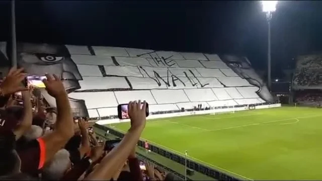Salernitana - Inter, la coreografia dedicata ai Pink Floyd è spettacolare. Il video