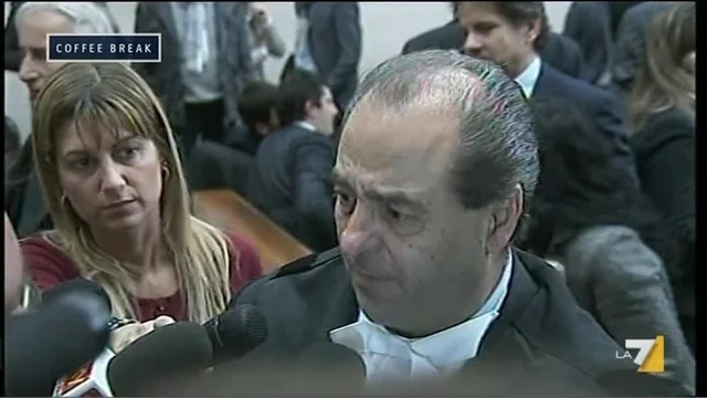Antonio Di Pietro si è rimesso la toga