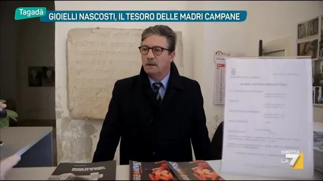 Gioielli nascosti, il tesoro delle madri campane