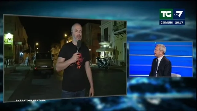 Diego Bianchi ultimo collegamento da Lampedusa dove è ripreso lo spoglio delle schede