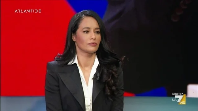 Ucraina, l'intervista a Rula Jebreal: "Unità UE anche grazie agli USA, Putin vuole destabilizzare l'Europa. Trump avrebbe regalato l'Ucraina alla Russia"