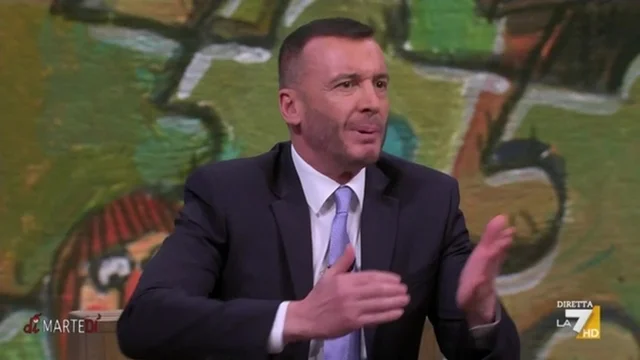 Referendum giustizia, Casalino su Meloni: "Sconfitta clamorosissima, bocciata anche dai suoi"