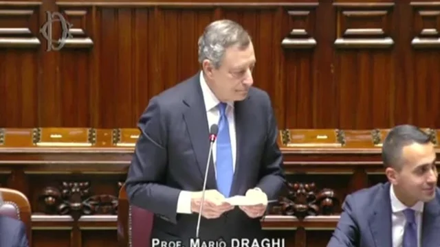 Camera, Fico interrompe Draghi per richiamare un deputato. E Di Maio si infastidisce: "Vabbè, dai"