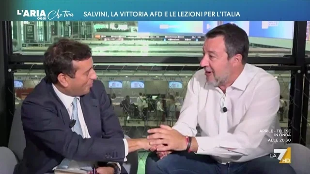 Le 'carezze' di Matteo Salvini a Parenzo: "Do la mano anche a lei, Vannacci mi ha salutato e per educazione ho risposto al saluto"