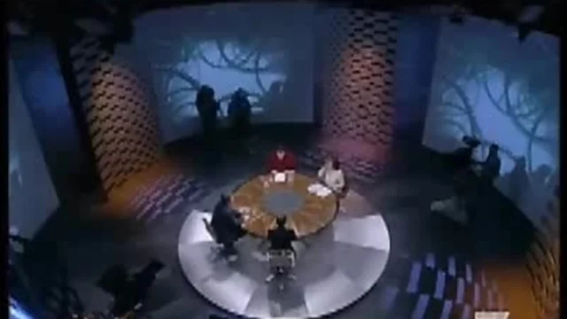 L'ITALIA SPEZZATA DI B. VESPA