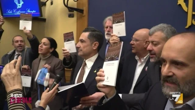 "Se ci riprovassero, lo rifarei" Gianni Cuperlo sulla sospensione per l'essersi opposto all'evento sulla remigrazione
