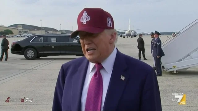 Trump, ci sarebbero italiani tra i migranti deportati a Guantanamo