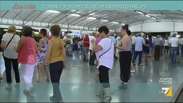 Torino, polemica sul manifesto del PD