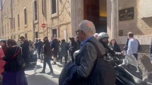Allarme bomba al Ministero della Cultura. Evacuata la sede