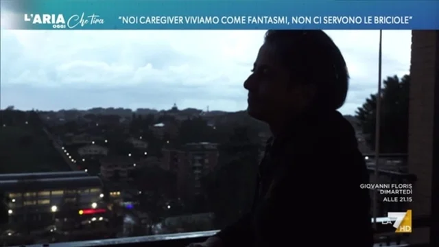 "Noi caregiver viviamo come fantasmi, non ci servono le briciole"