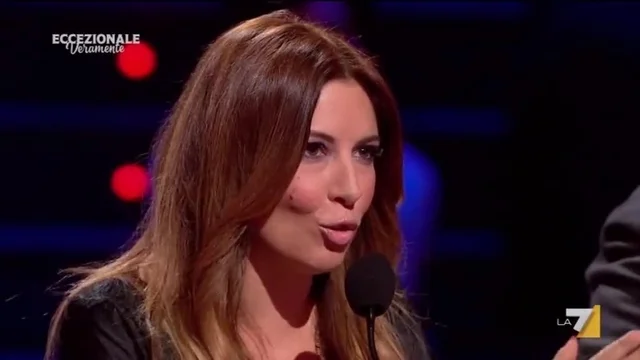 Selvaggia Lucarelli su Gli Imbucati: 'Non sono riuscita a seguire niente di quello che avete detto..'