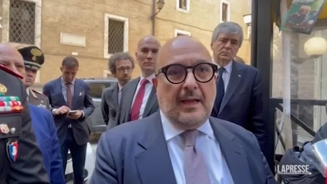 Sangiuliano denuncia minacce in arabo: “La traduzione in italiano? Adesso non ricordo…”