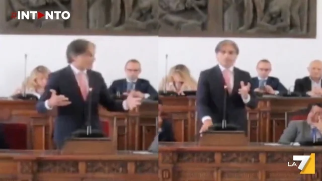 Il sindaco di Reggio Calabria lancia la teoria dello “Skibidi Bobby” in consiglio comunale