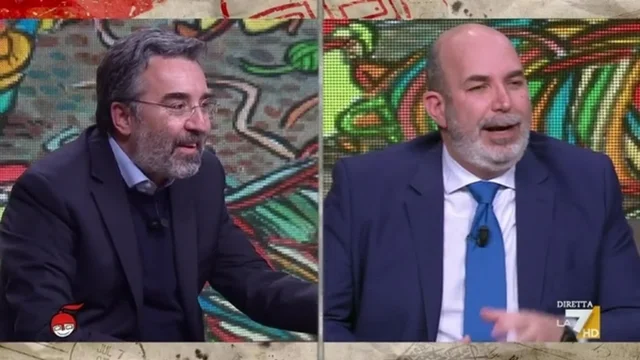 Slittamento voto su Rousseau, Marco Damilano a Vito Crimi: "Avete paura dei vostri iscritti"