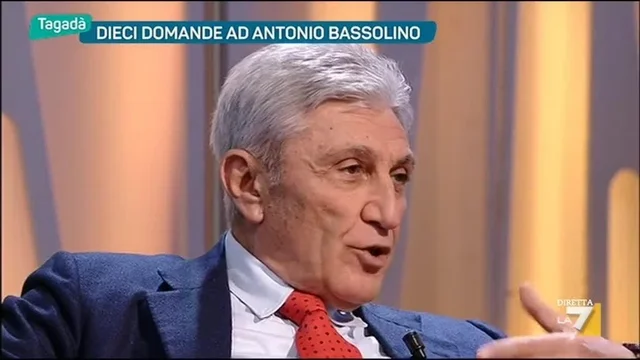 Dieci domande ad Antonio Bassolino