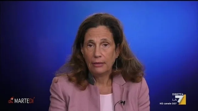 Scuola, la virologa Ilaria Capua: "I ragazzi delle superiori non possono soltanto fare didattica a distanza altrimenti sclerano..."