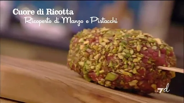 Manzo con Cuore di Ricotta ricoperto da Pistacchi