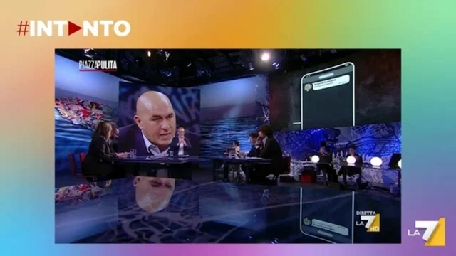 Le chat segrete di Fratelli d'Italia: Crosetto, Meloni e il siparietto sulle interviste